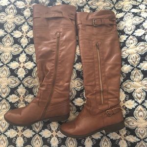 Over the knee boots 👢