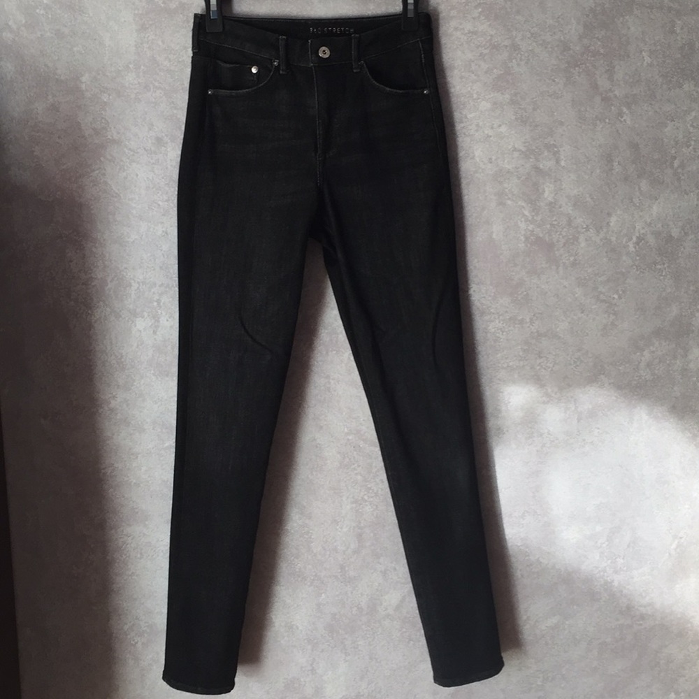 Black high waisted skinny jeans