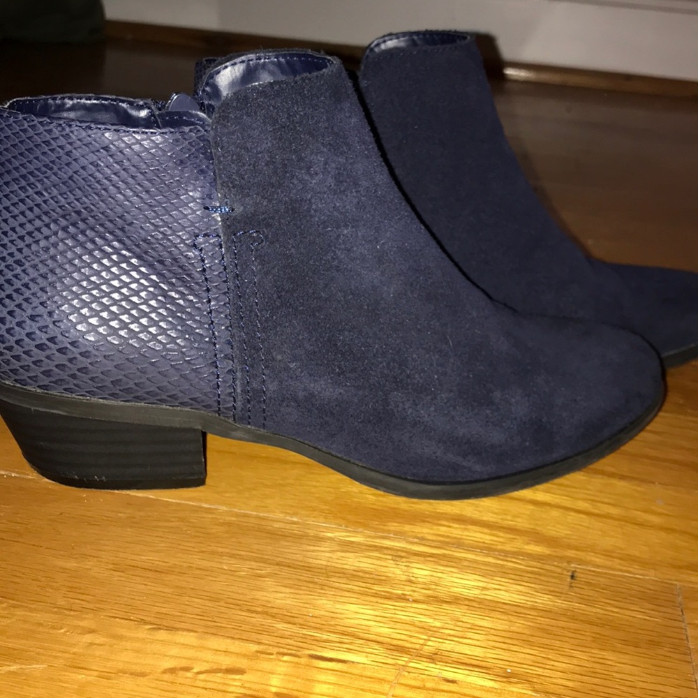 Suede booties with snakeskin