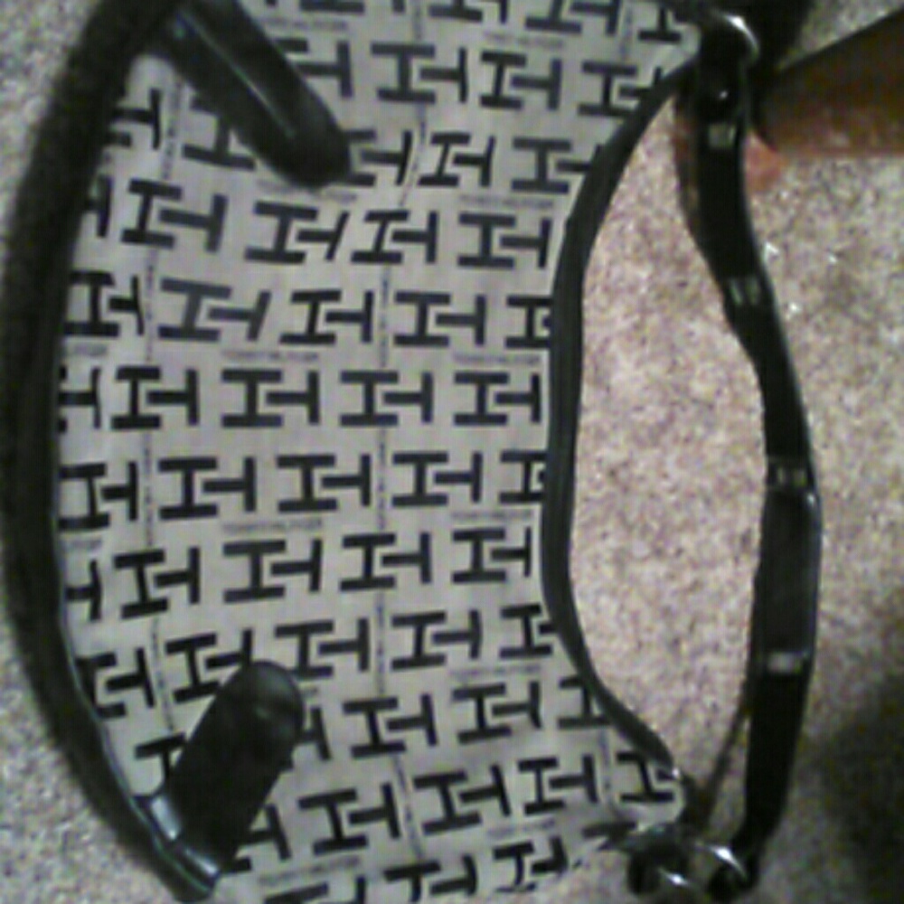 Tommy Hilfiger purse