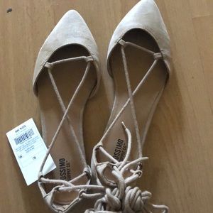 Mossimo Taupe Flats 6 1/2