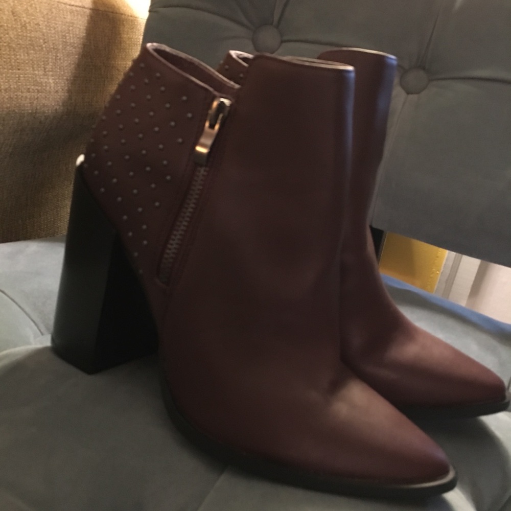 Just Fab Maroon/ Burgundy Heeled Booties