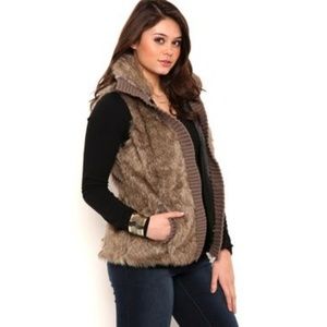 FAUX FUR VEST SIZE XL