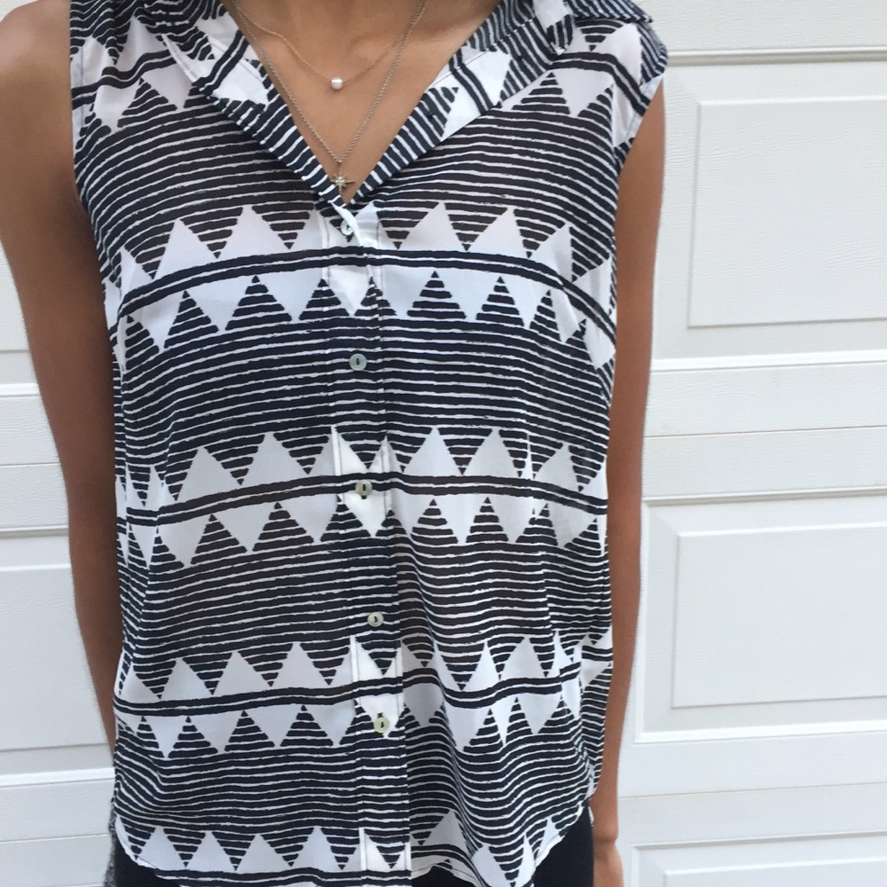 H&M black and white button down