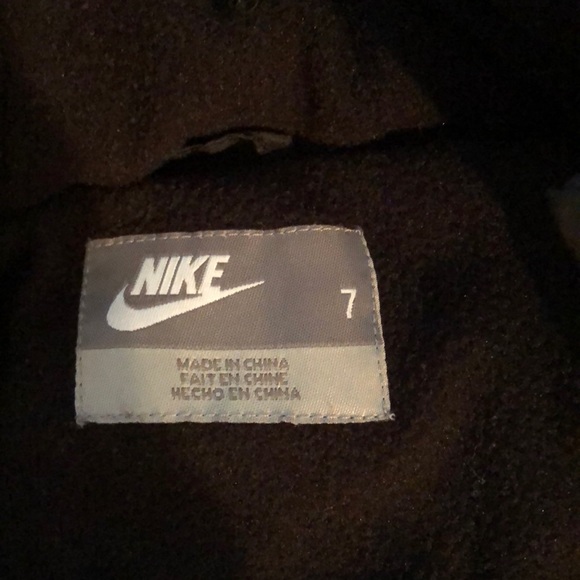 Nike jacket - Picture 3 of 3