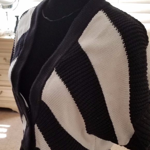 Worthington Womens Black & White Stripe Crop Sweater Size Lg - Picture 2 of 7