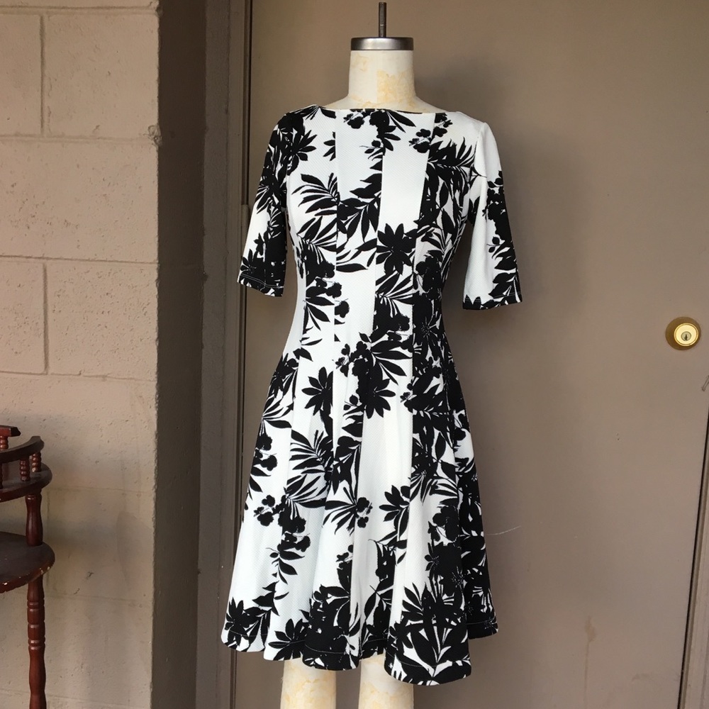 Julian Taylor Black&White Floral Fit n Flair Dress