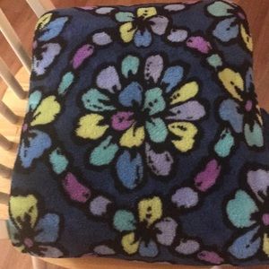 Vera Bradley Indigo pop throw read description