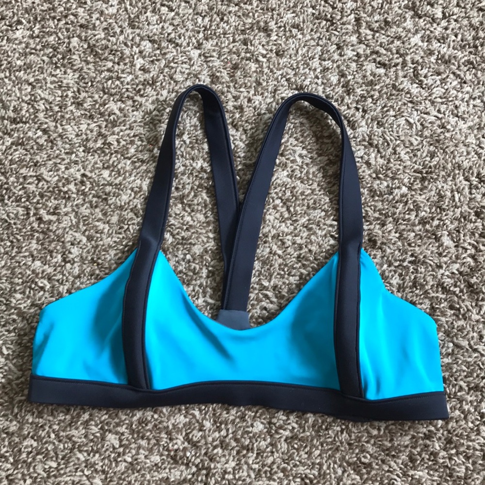 Reversible ripcurl top