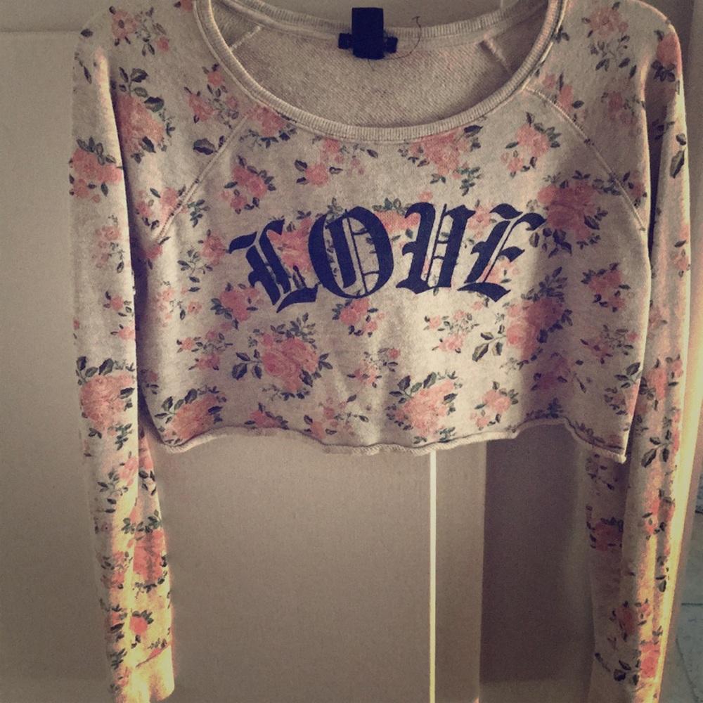 Love floral crop top