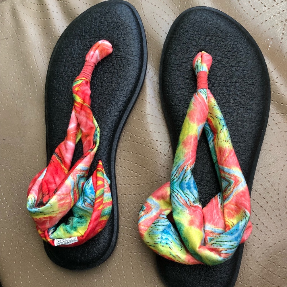 Sanuk sandals
