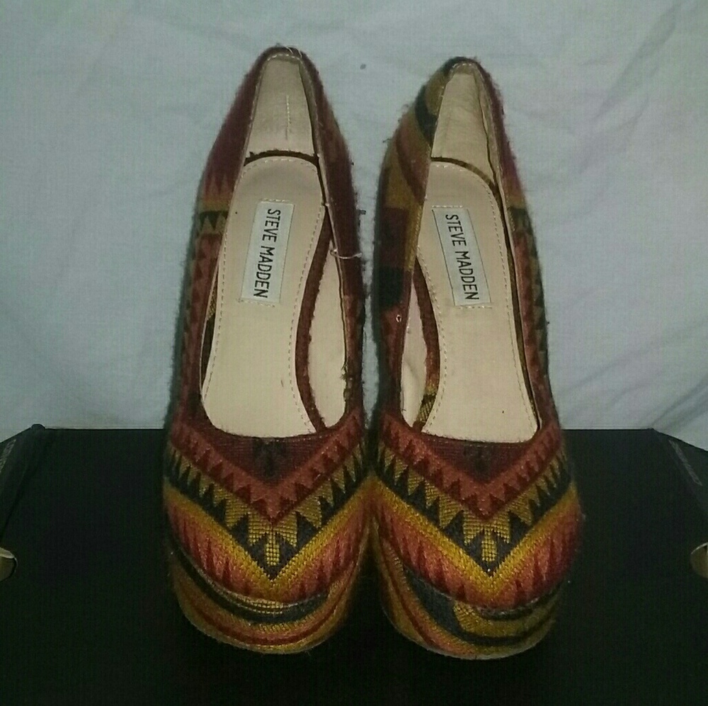 Colorful Pattern Wedges