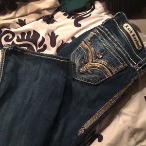 Like new ROCK REVIVAL JEANS
