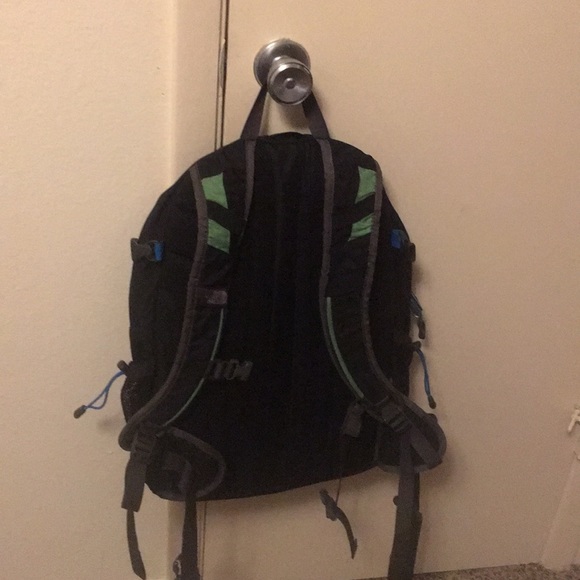 Gently used North Face backpack! - Picture 3 of 3