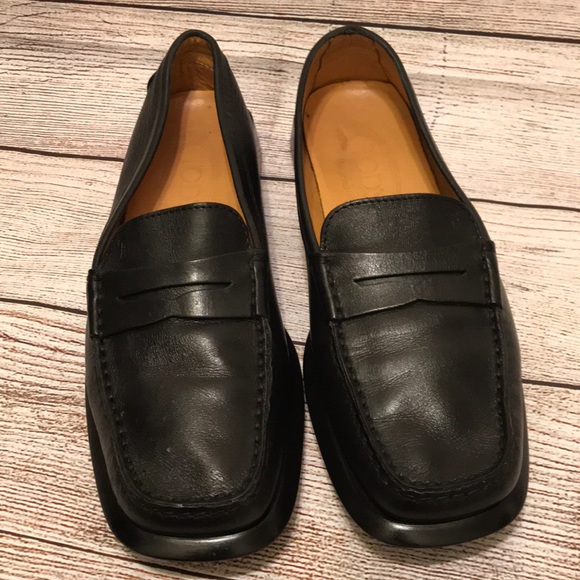Tods leather black loafers  Size 8 1/2 main image 4