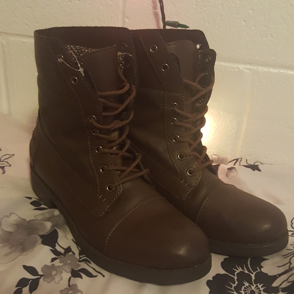Combat boots ❄❄
