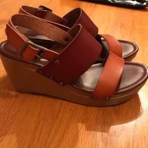 American Eagle wedges