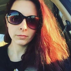 Meet your Posher, Mallory