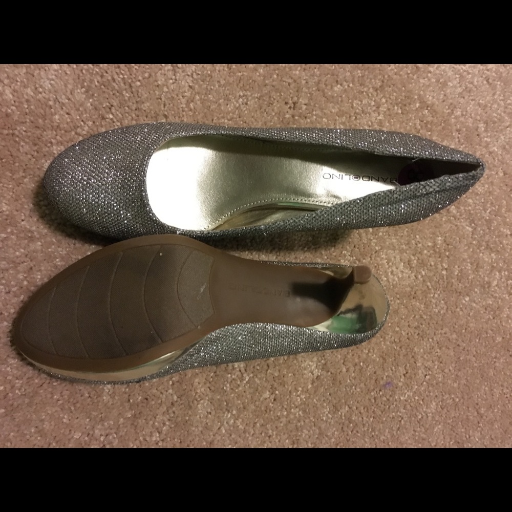 Size 8 pumps