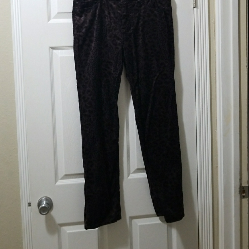 Velvety animal print pants