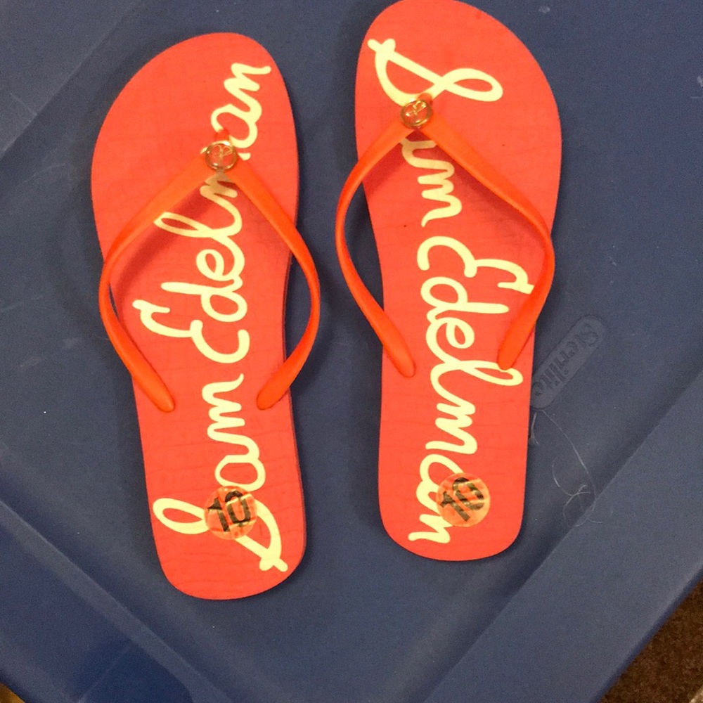 Sam Edelman hot pink flip flops