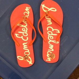 Sam Edelman hot pink flip flops