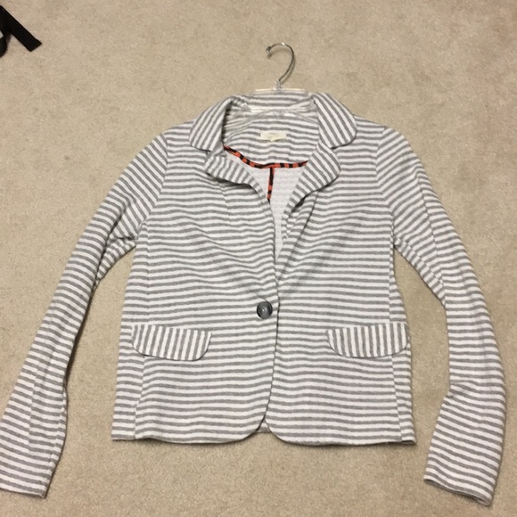 Mystree Jackets & Blazers - Stretchy cotton blazer size small