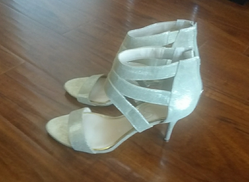 Gold Jessica Simpson's