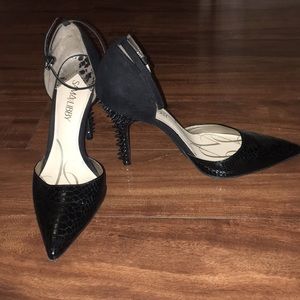 Sam & Libby spiked pump with ankle strap