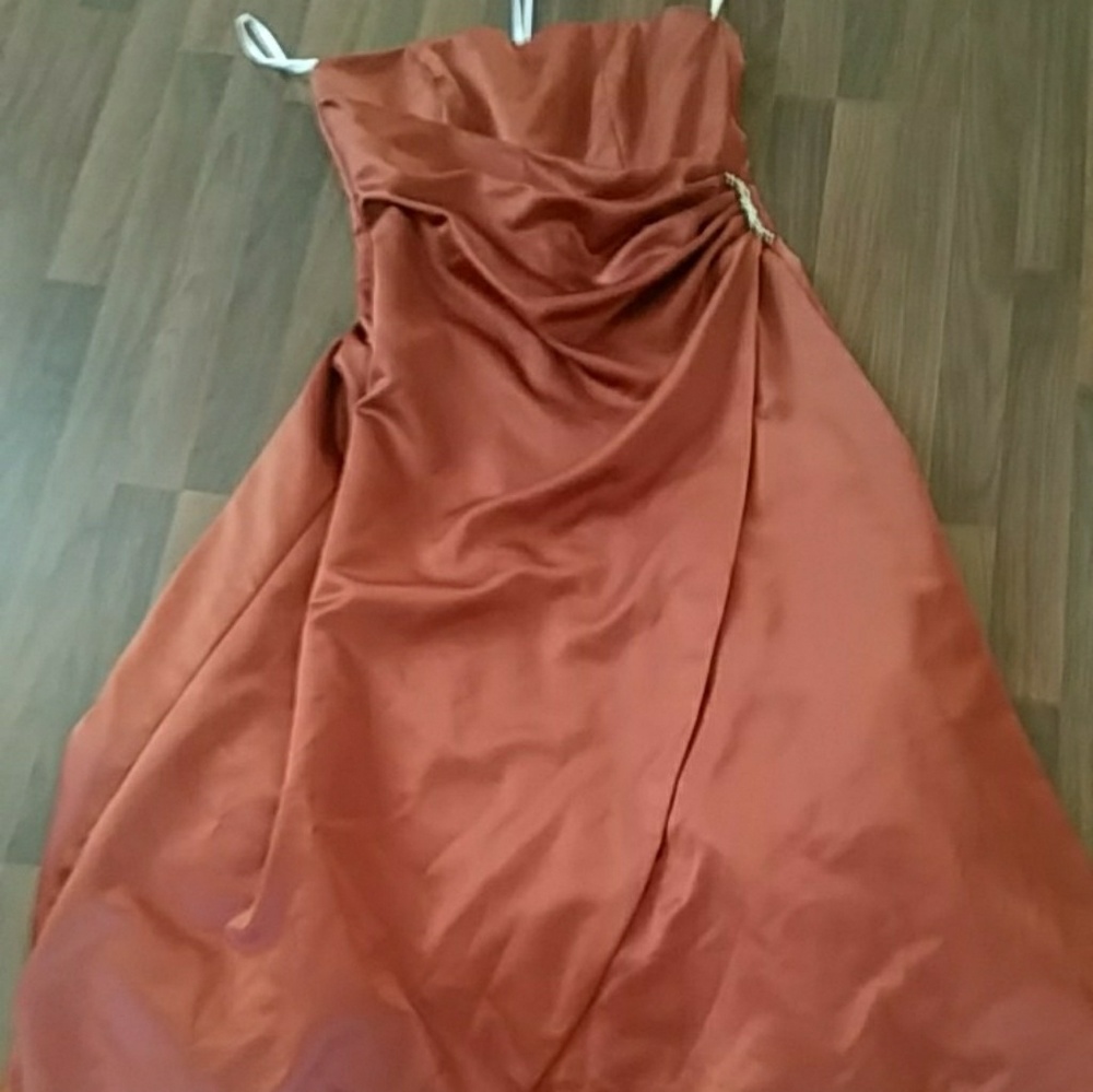 Davids bridal dress color is cocnag