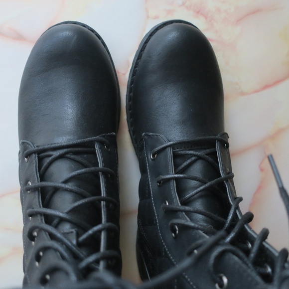 SALE! Black Quilted Combat Boots - Picture 4 of 7