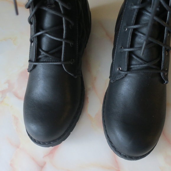 SALE! Black Quilted Combat Boots - Picture 3 of 7