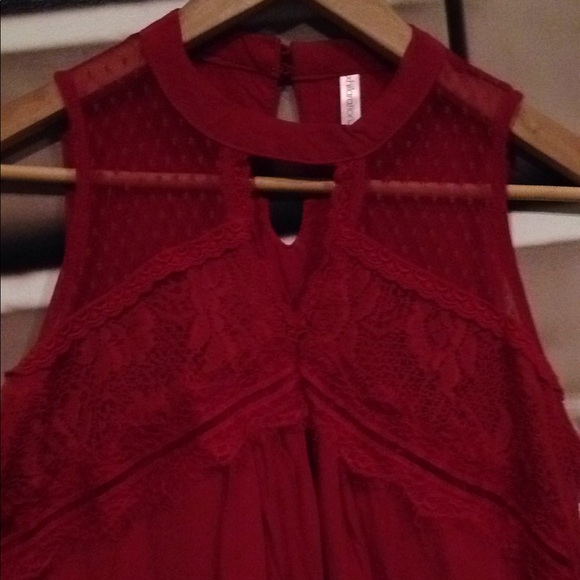 Fun and flirty dress ready for Valentines Day! - Picture 2 of 6