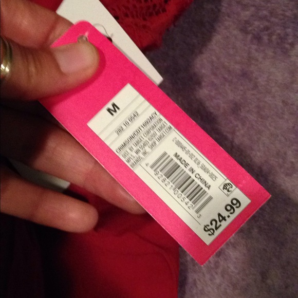 Fun and flirty dress ready for Valentines Day! - Picture 5 of 6