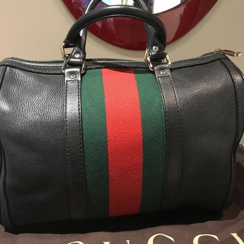 Authentic Gucci Handbag 👜 SOLD - Picture 2 of 8