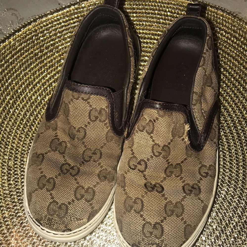 Gucci shoes size 30