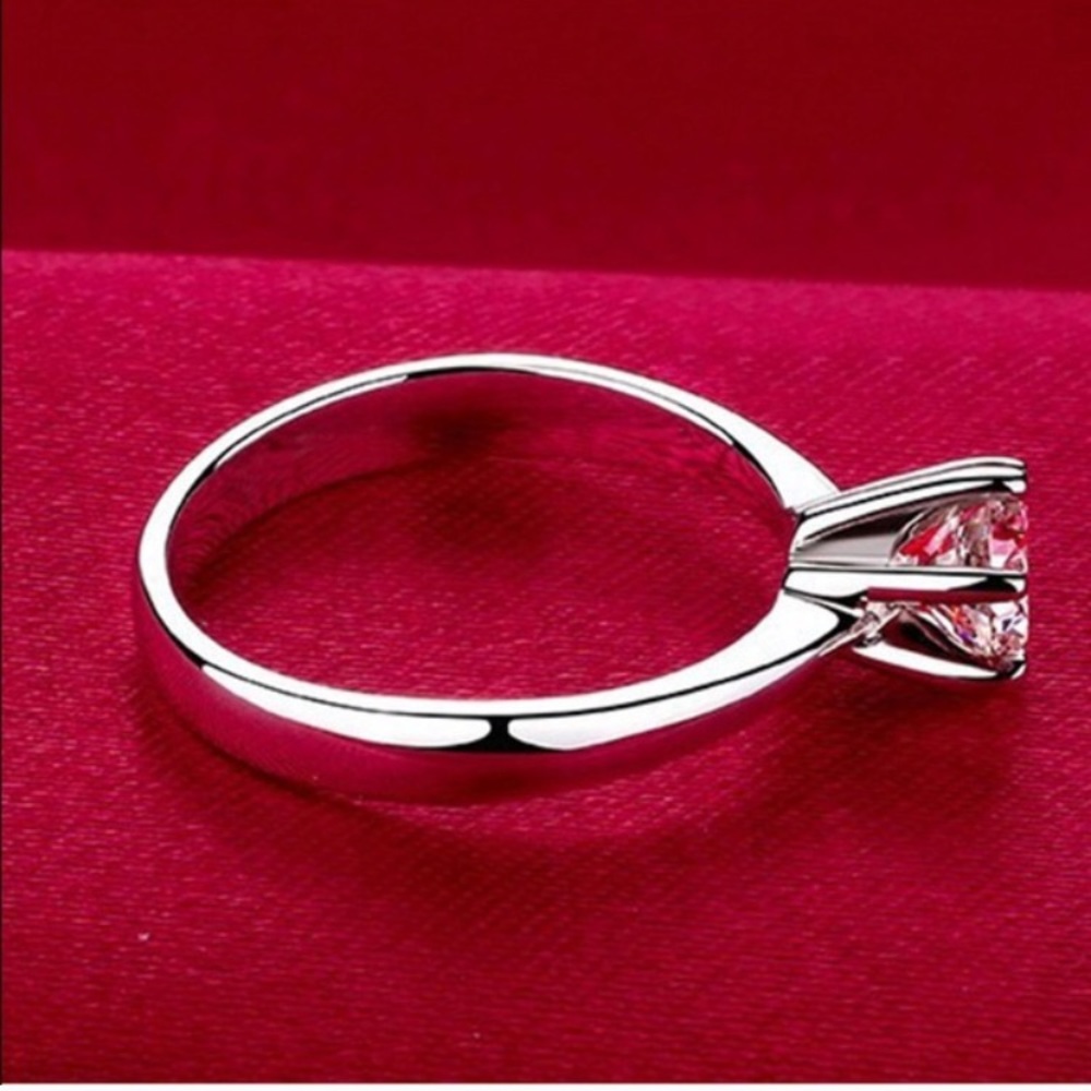 Sterling Silver CZ Solitaire Engagement Ring. - Picture 3 of 8