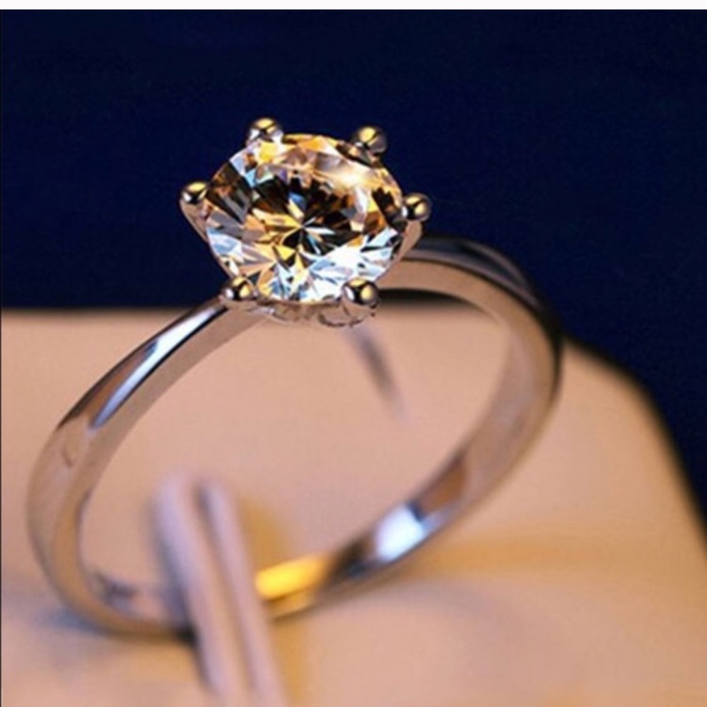 Sterling Silver CZ Solitaire Engagement Ring. - Picture 4 of 8