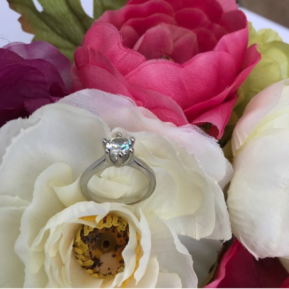 Sterling Silver CZ Solitaire Engagement Ring. - Picture 8 of 8