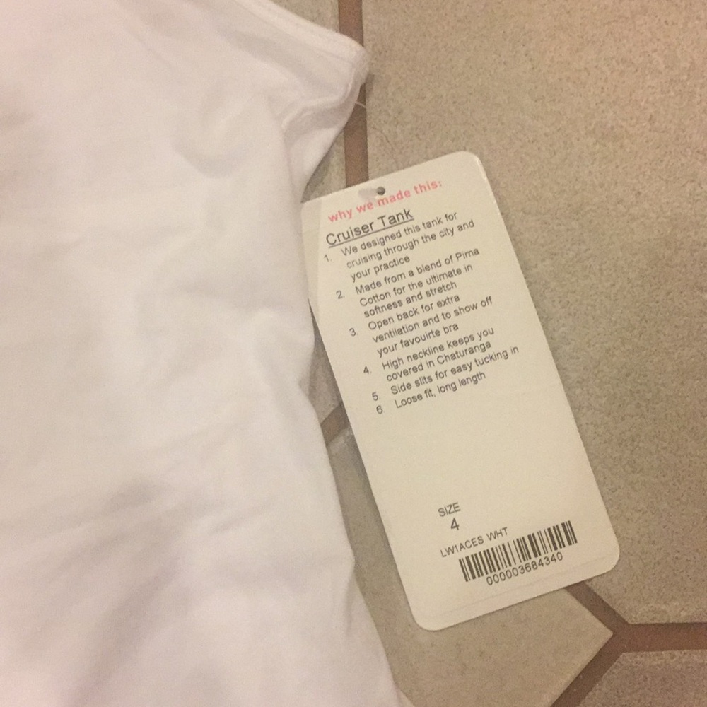 NWT Lululemon cruiser tank - Picture 2 of 5