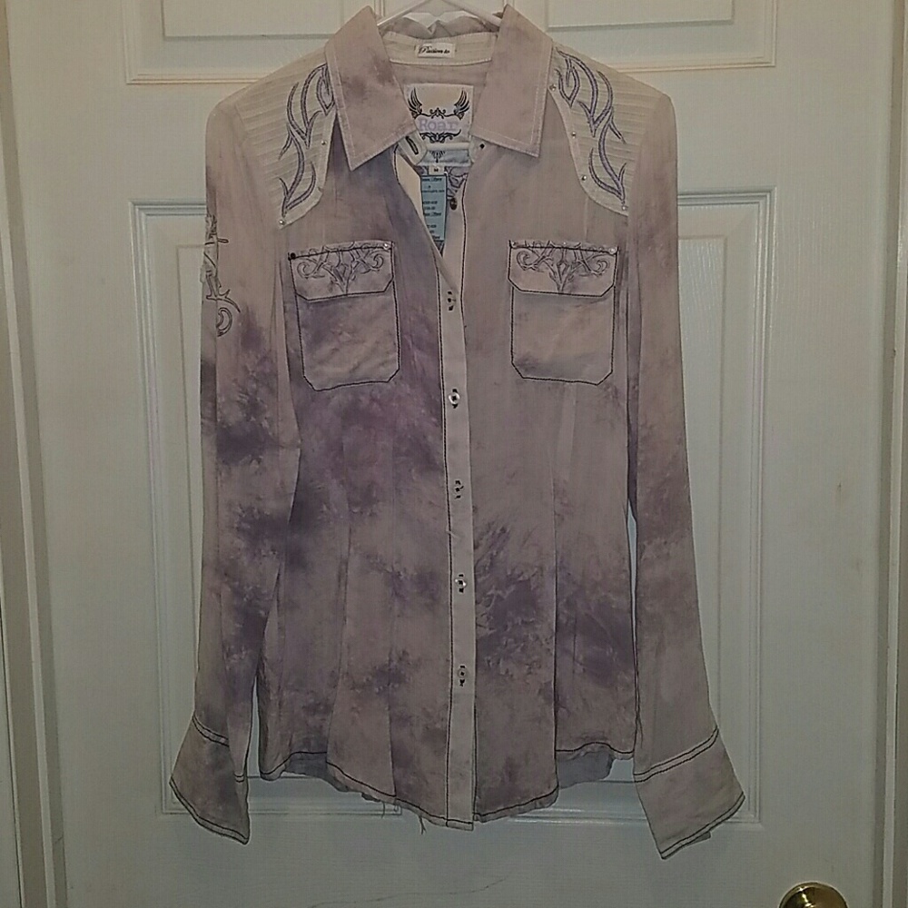 Women's Roar button down