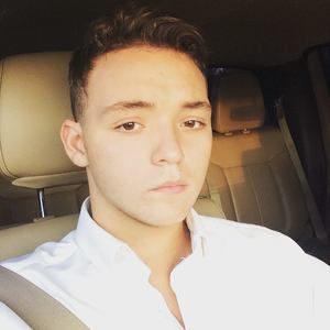 Meet your Posher, Gregory