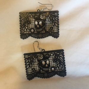 Cool Dio de Los Muertos Earnings Black