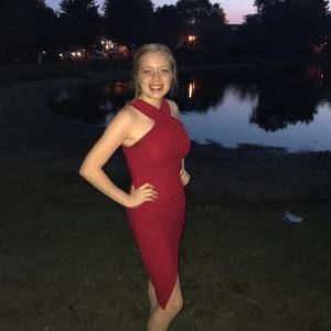 Meet your Posher, Alexis