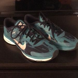 Nike Flywire Dual Fusion Trainers
