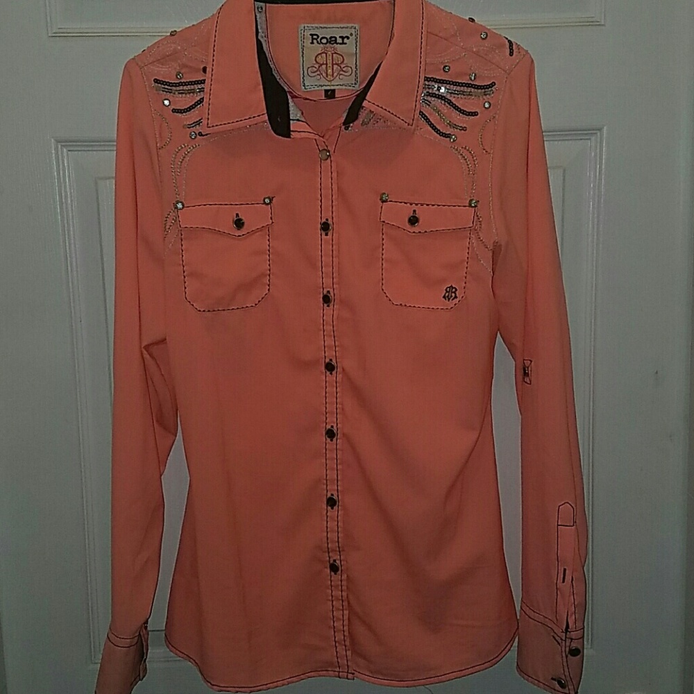 Women's Roar button down