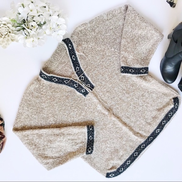 Tribal Inspired Knit Pullover - Picture 2 of 2