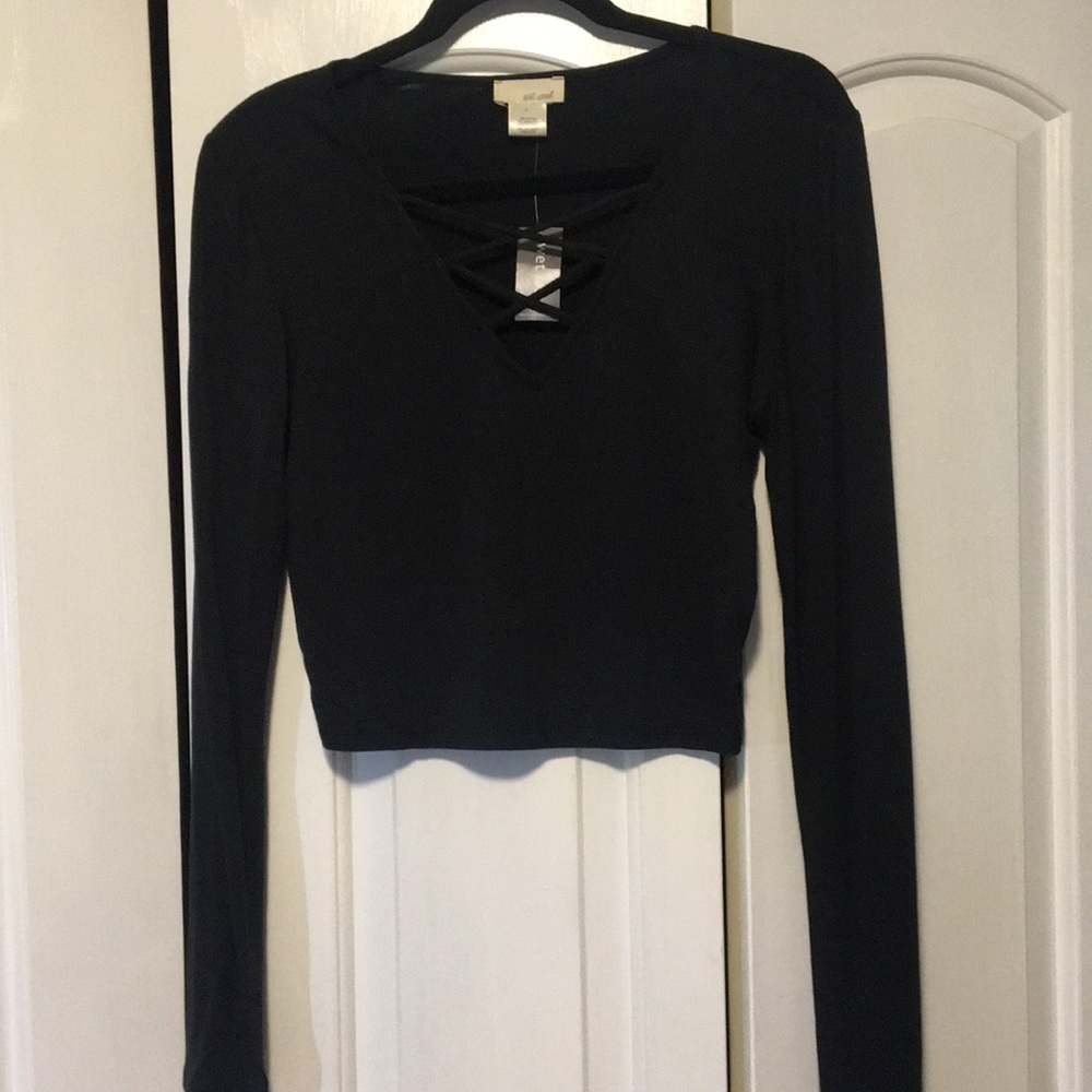 Black crop top cross straps