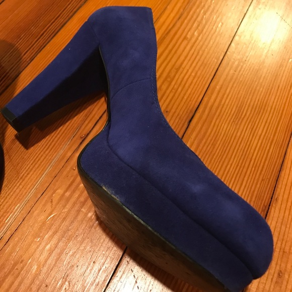 Calvin Klein Blue Suede Platform Shoes! - Picture 3 of 4