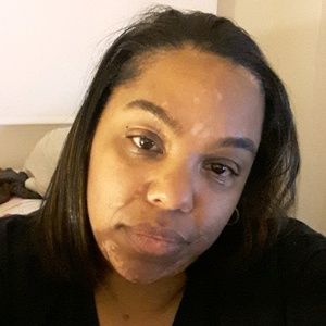 Meet your Posher, Yvette